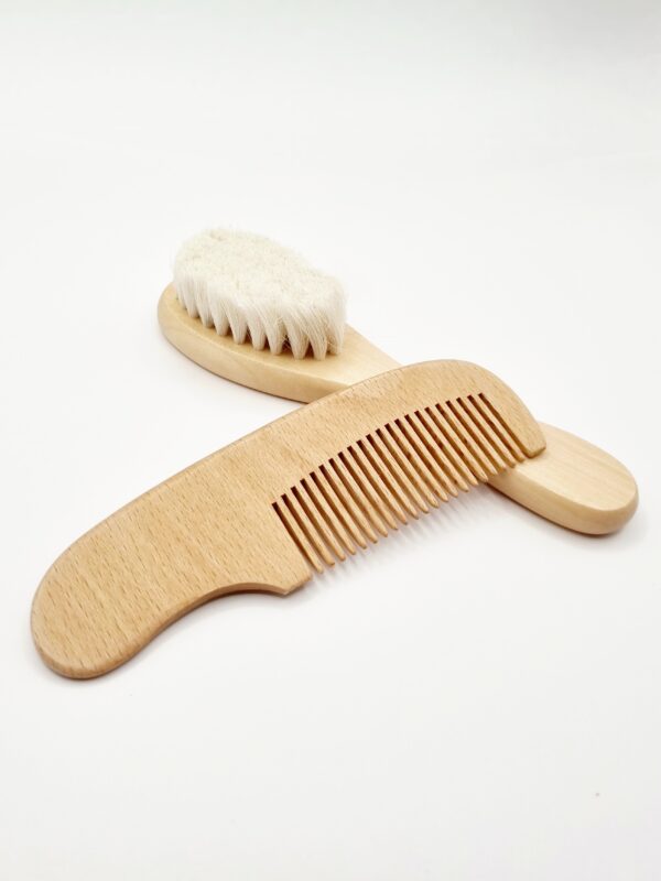 Brosse et peigne